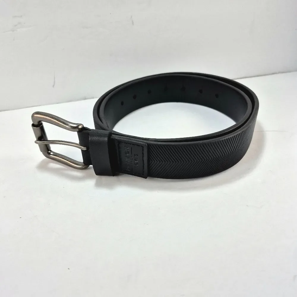 NWOT Levi's Denizen Black Synthetic Leather Belt With Metal Buckle 32x36